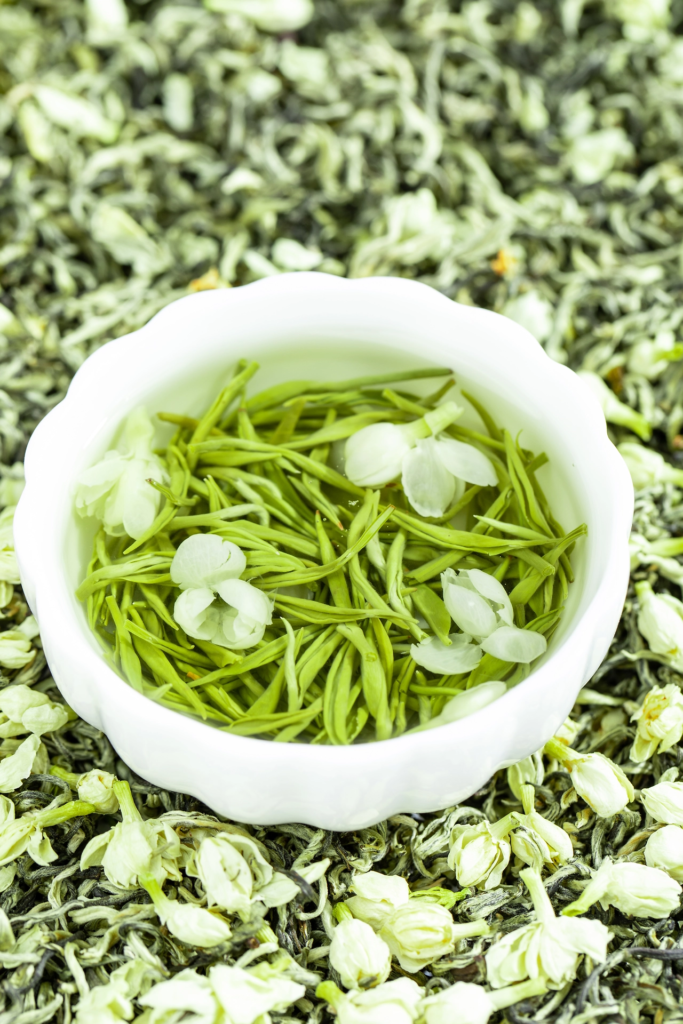 jasmine-tea-brewing-methods-glass-gaiwan-coldbrew.jpg - A TEA STORY Jasmine tea brewing methods with glass cup, gaiwan, and cold brew