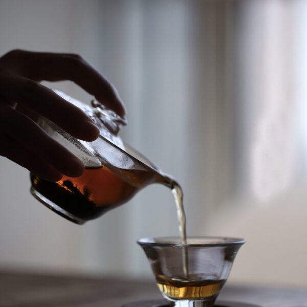 Handcrafted  Lid Thickened Glass Gai Wan - Image 3
