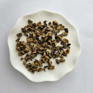 First flush Yunnan black tea from Changning – Milk Snail buds with mellow sweetness and floral aroma